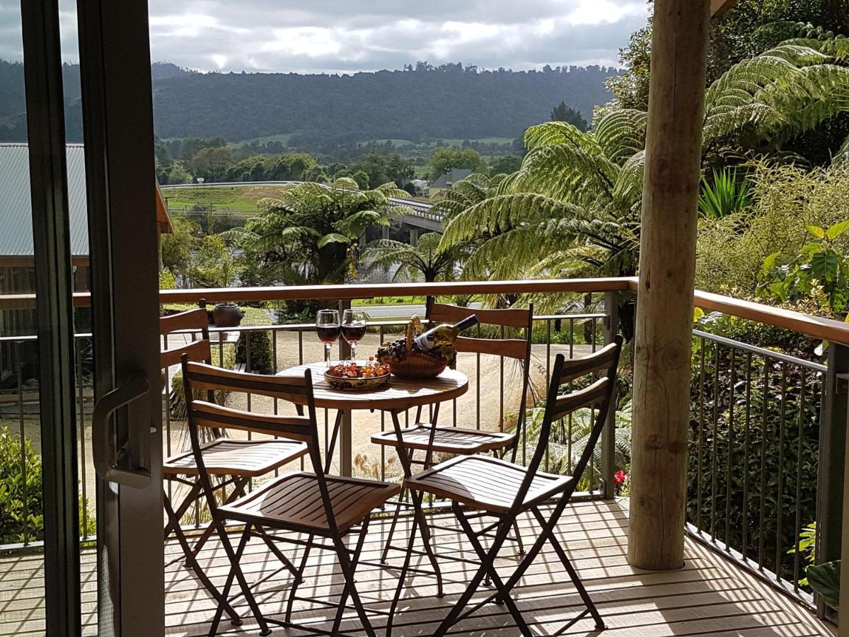 Riverstone Retreat Karamea ภายนอก รูปภาพ