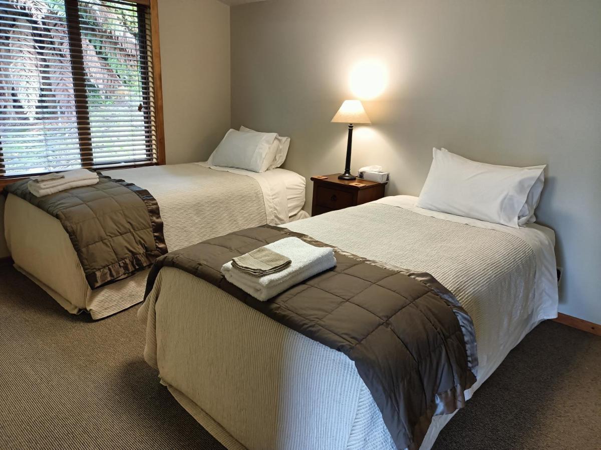 Riverstone Retreat Karamea ภายนอก รูปภาพ