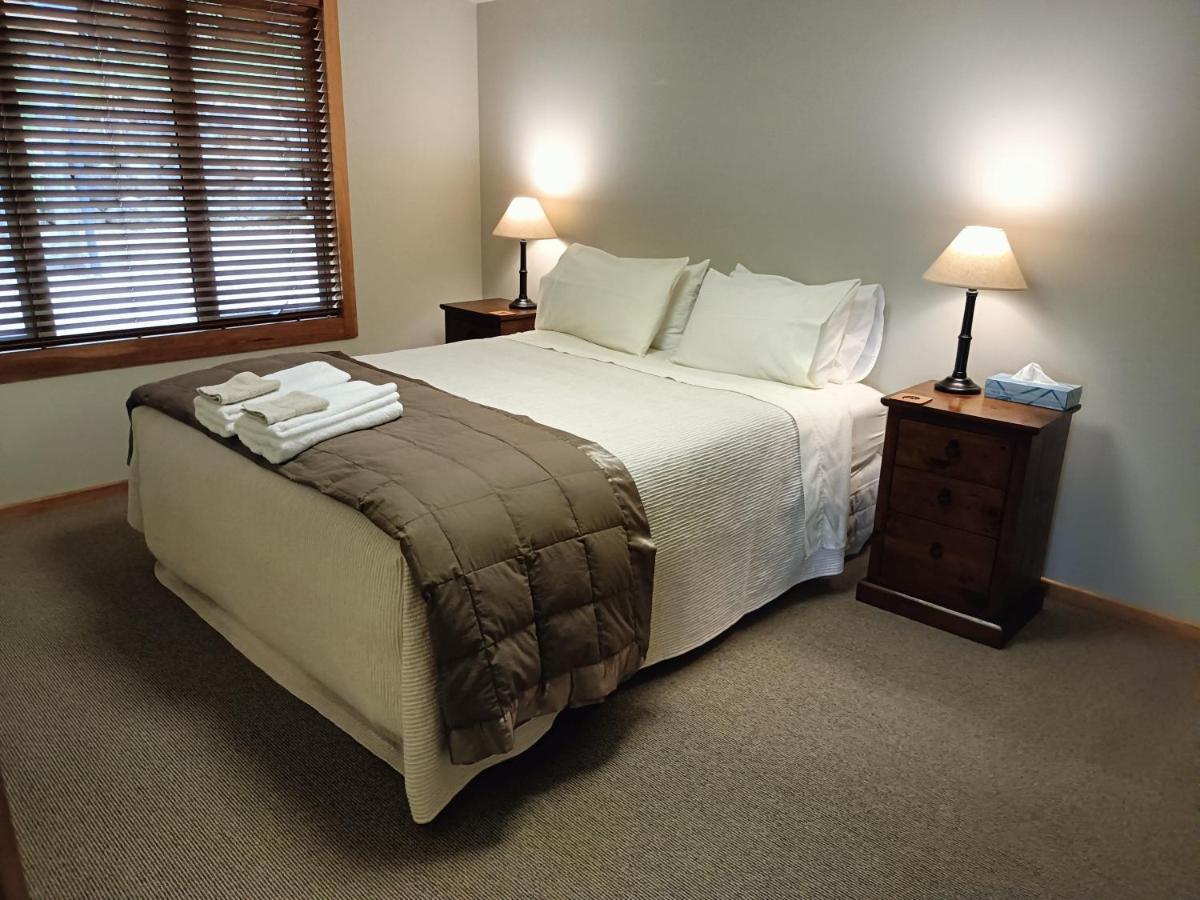 Riverstone Retreat Karamea ภายนอก รูปภาพ